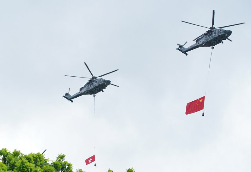 香港举行升旗仪式庆祝回归祖国26周年