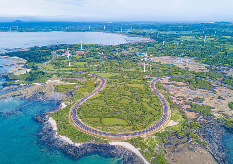 海南环岛旅游公路主线路基段建设完成