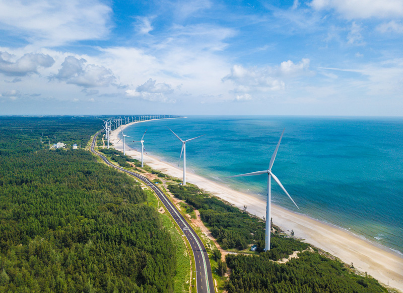 海南环岛旅游公路主线路基段建设完成