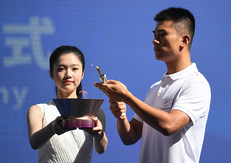 杭州亚残运会火种在广州完成采集