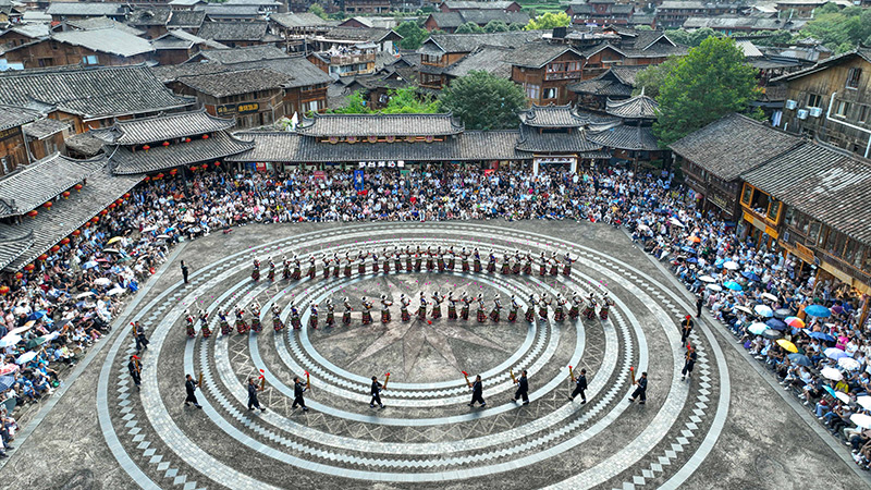 假期旅游热 祖国山河美