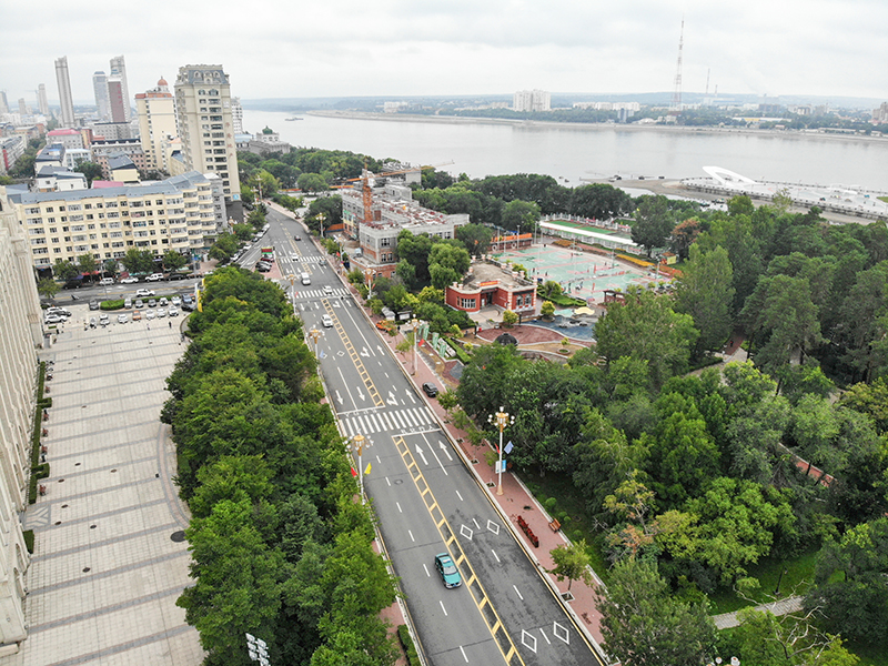一带一路“双城迹”：一江之隔的双子城