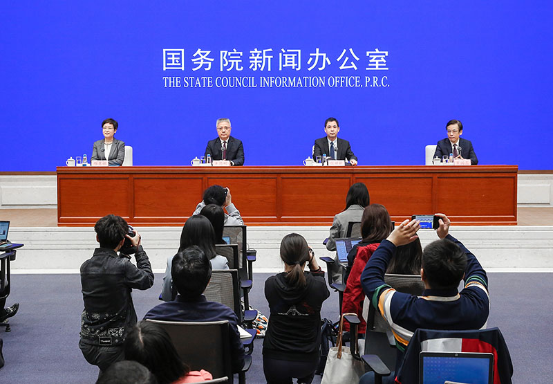国新办举行增加发行国债，支持灾后恢复重建和提升防灾减灾救灾能力国务院政策例行吹风会