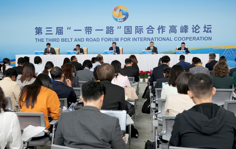 第三届“一带一路”国际合作高峰论坛新闻中心举行首场吹风会