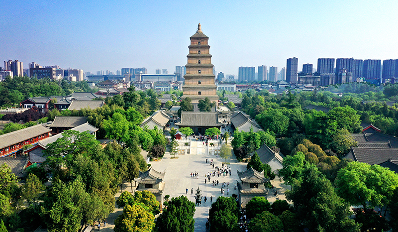 天空之眼瞰丝路：长安-天山廊道的路网
