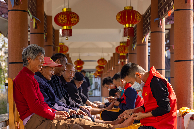 多彩活动庆重阳