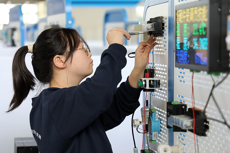 第五届全国电子信息服务业职业技能竞赛在河北沧州举行