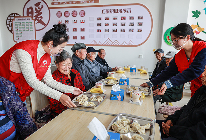多彩活动迎重阳