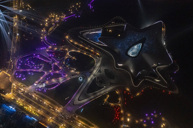 “星云”毕现：2023成都世界科幻大会主场馆亮灯