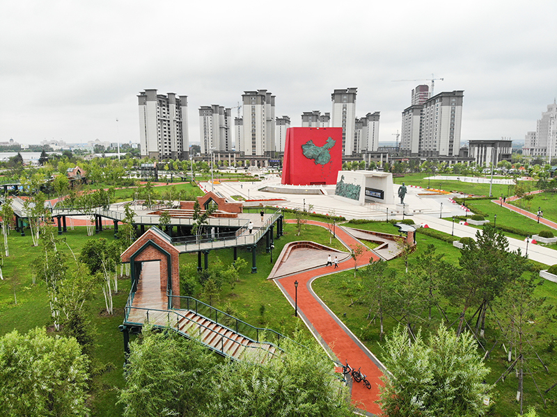 一带一路“双城迹”：一江之隔的双子城
