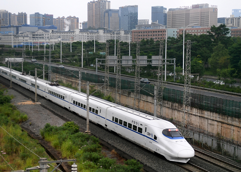 全国铁路将实行新的列车运行图