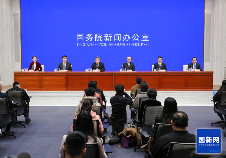 国务院新闻办发布会介绍《关于推动内蒙古高质量发展奋力书写中国式现代化新篇章的意见》有关情况