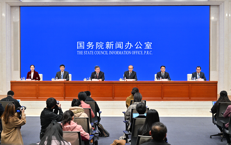 国新办举行《关于推动内蒙古高质量发展奋力书写中国式现代化新篇章的意见》新闻发布会