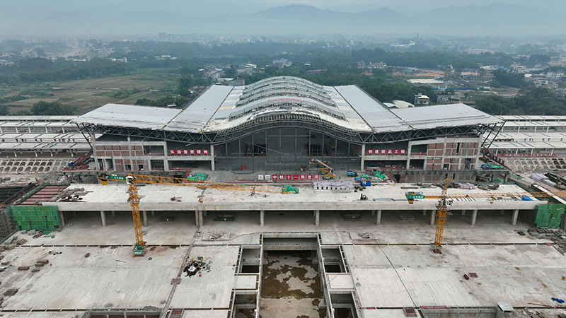 南玉高铁全面加快建设 