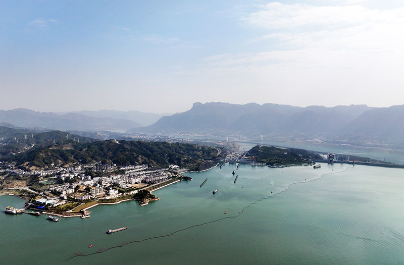 三峡枢纽航运通过量突破历年最高水平