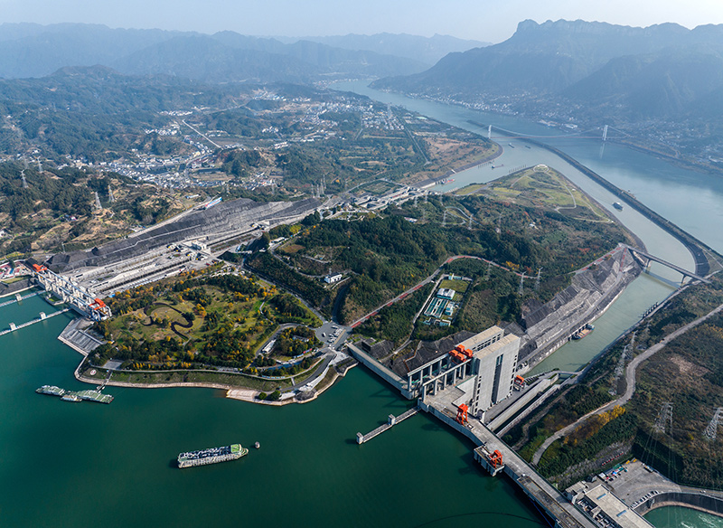 三峡枢纽航运通过量突破历年最高水平