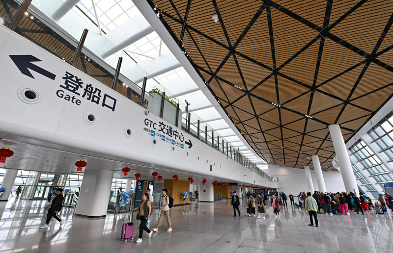 海口新海滚装码头客运综合枢纽站项目投入试运