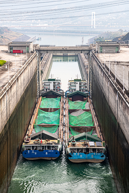 三峡船闸货运量刷新2022年纪录