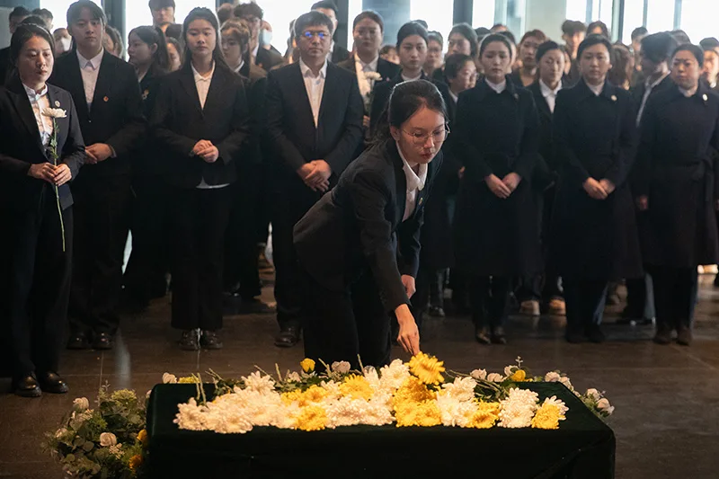 各地举行南京大屠杀死难者国家公祭日悼念活动