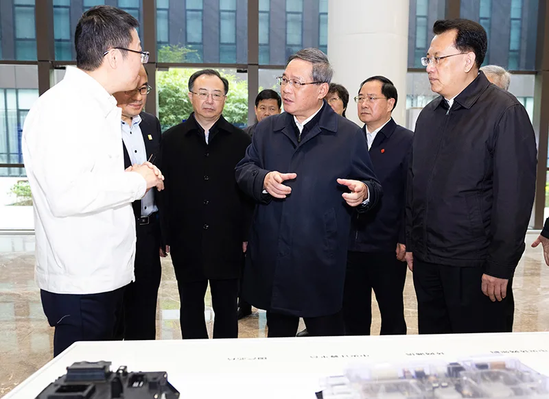 李强在四川、重庆调研时强调：扎实推进以人为本的新型城镇化 为经济发展和民生改善提供强劲动力
