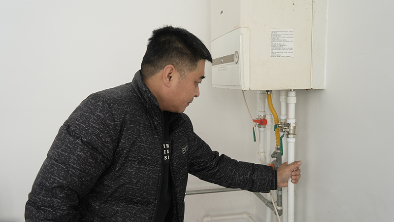确保人民群众安居乐业、温暖过冬——京津冀和东北等地洪涝灾后重建观察