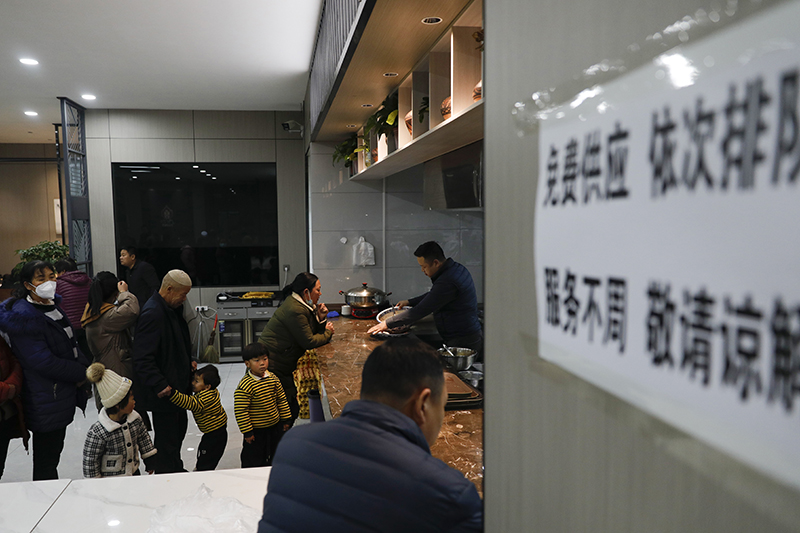 地震灾区市场秩序有序恢复