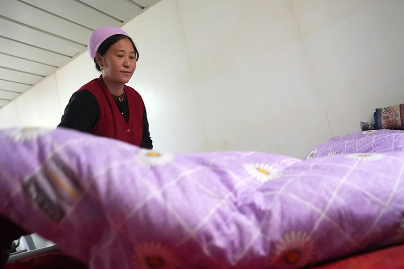 灾区活动板房安置点建设加速