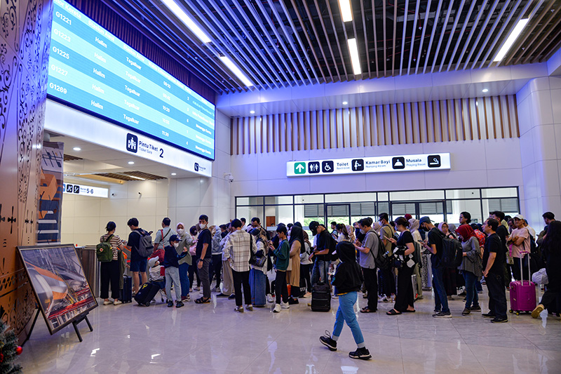 雅万高铁累计发送旅客突破100万人次