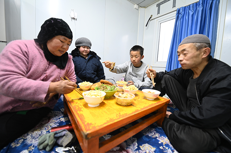 安置点的新年第一天