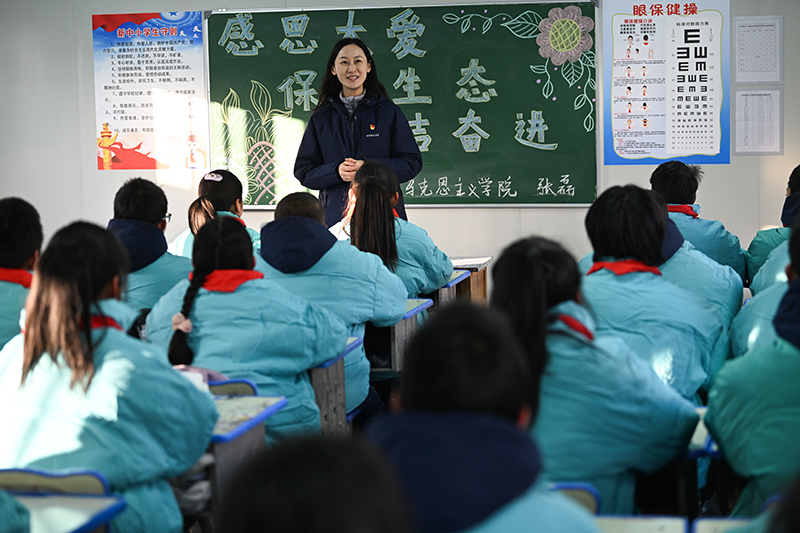 青海震区所有中小学校全面实现线下教育教学