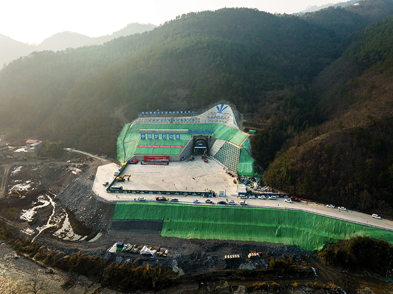 南水北调引江补汉工程进入全面施工阶段