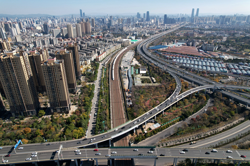 全国铁路1月10日起实行新列车运行图