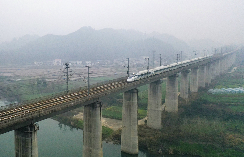 全国铁路1月10日起实行新列车运行图