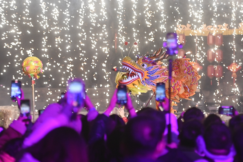 杭州：新春活动启幕 乐享中国年