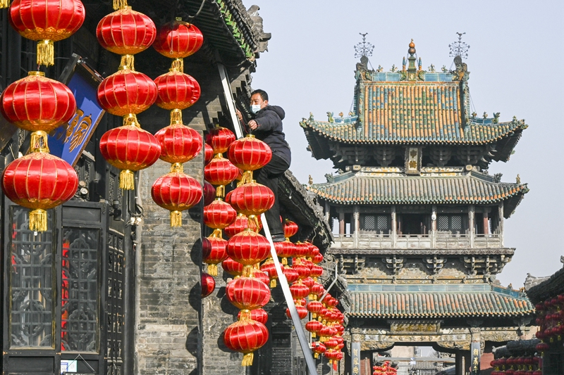 张灯结彩年味浓