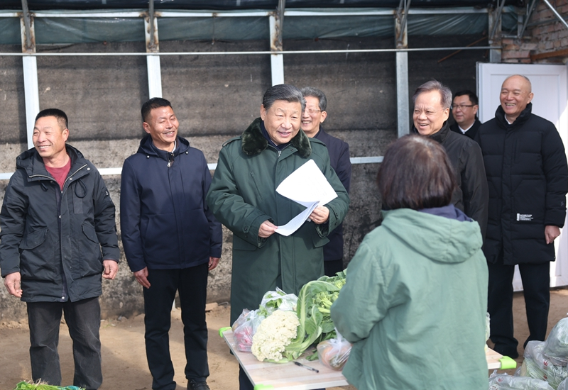 习近平春节前夕赴天津看望慰问基层干部群众 向全国各族人民致以美好的新春祝福 祝各族人民幸福安康 祝伟大祖国繁荣昌盛