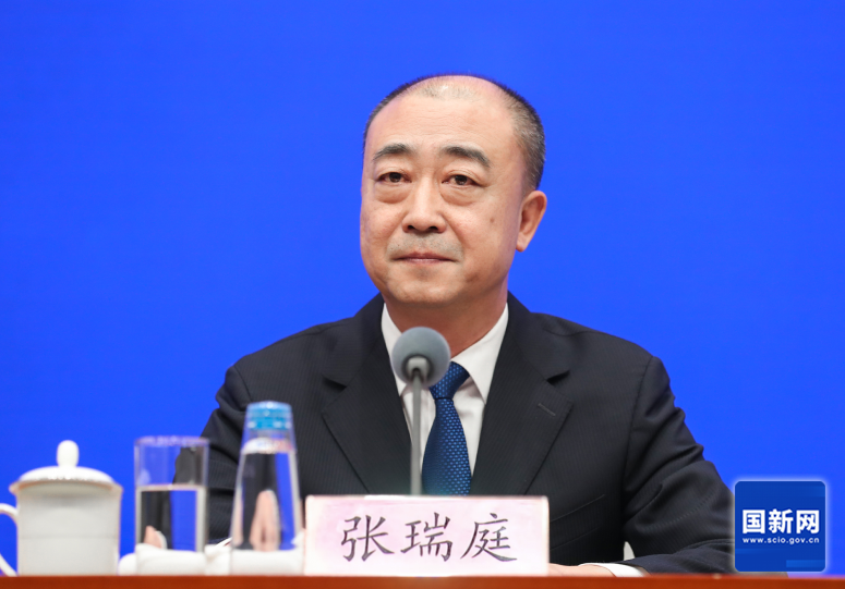 国务院新闻办就《关于防范遏制矿山领域重特大生产安全事故的硬措施》举行发布会