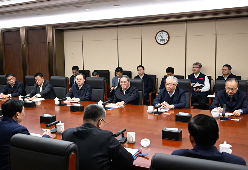 李强检查指导春运服务保障和重点行业领域安全管理工作