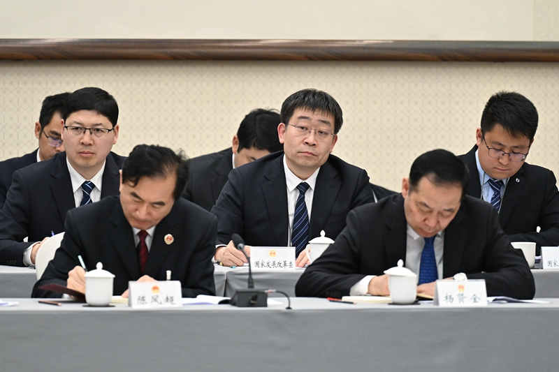 “旁听”全国两会，政府和代表委员“直通车”这样打造