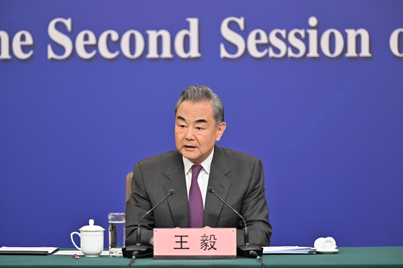 中共中央政治局委员、外交部长王毅就中国外交政策和对外关系回答中外记者提问