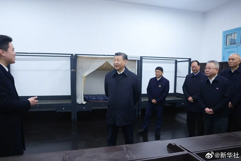 习近平考察湖南第一师范学院：学校的办学宗旨要引导学生立志报国