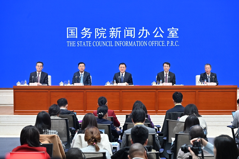 国新办举行“推动高质量发展”系列主题新闻发布会 介绍“坚定不移推动广东高质量发展 努力在推进中国式现代化建设中走在前列”