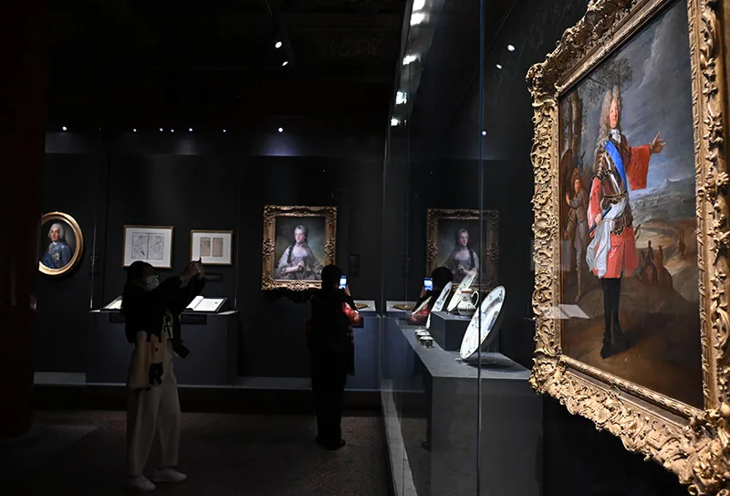 “紫禁城与凡尔赛宫”展览在京开幕