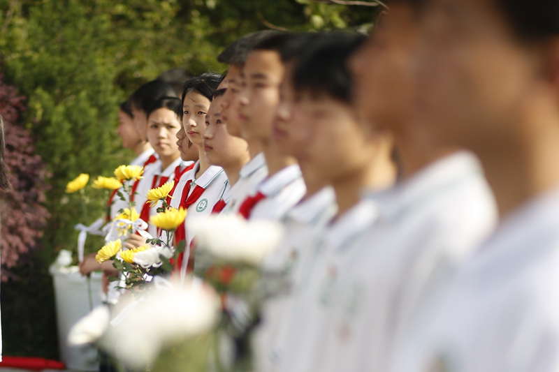 清明时节 祭奠英烈