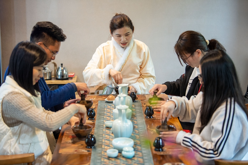 乡村产业助农增收致富