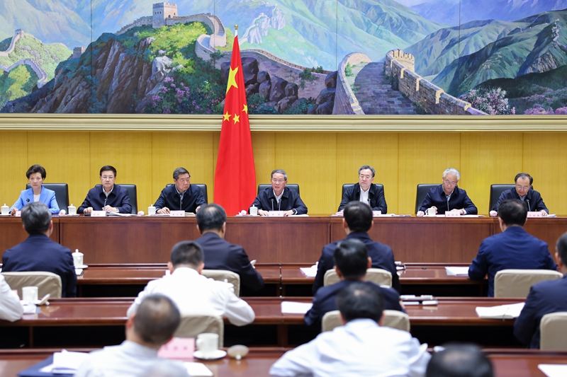 李强出席支持"两重"建设部署动员视频会并讲话 丁薛祥主持会议