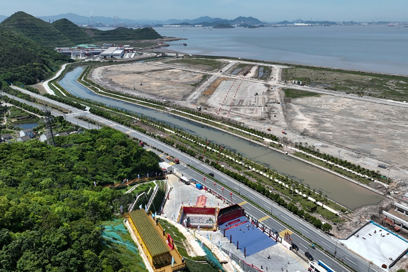 甬舟铁路金塘海底隧道开始盾构掘进