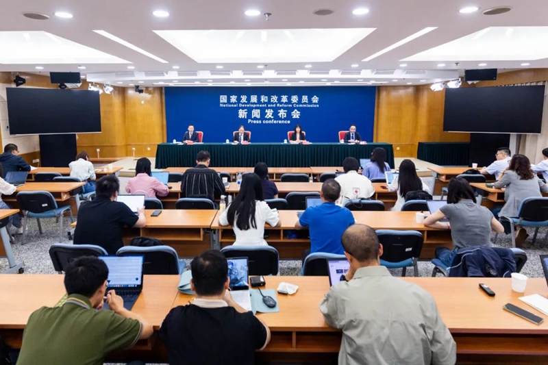 国家数据局举行专题新闻发布会 介绍《关于深化智慧城市发展 推进城市全域数字化转型的指导意见》相关情况