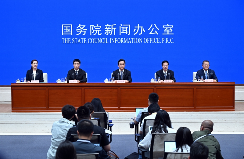 国务院新闻办举行“推动高质量发展”系列主题发布会 围绕“以建设黄河流域生态保护和高质量发展先行区为牵引 加快建设现代化美丽新宁夏”作介绍