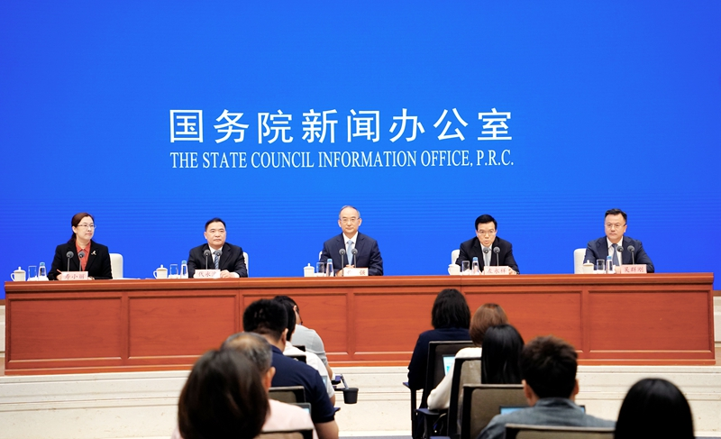 国新办举行“推动高质量发展”系列主题新闻发布会 围绕“坚定推进高质量发展 切实担负新时代西部大开发四川使命”作介绍
